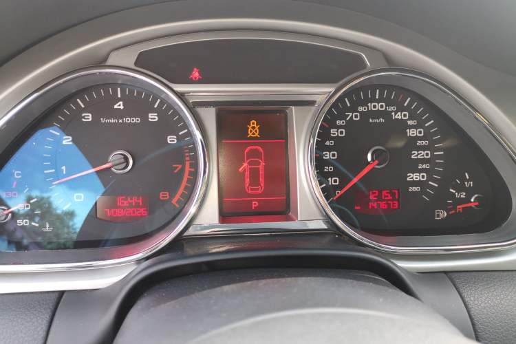 Used Audi Q7 2011 3.0 TFSI Comfort Model (245kW) Instrument Cluster