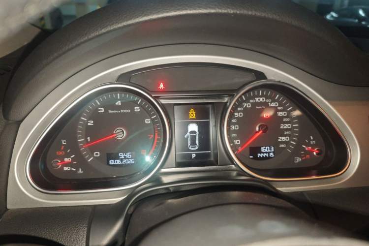 Used Audi Q7 2011 3.0 TFSI Comfort Model (245kW) Instrument Cluster
