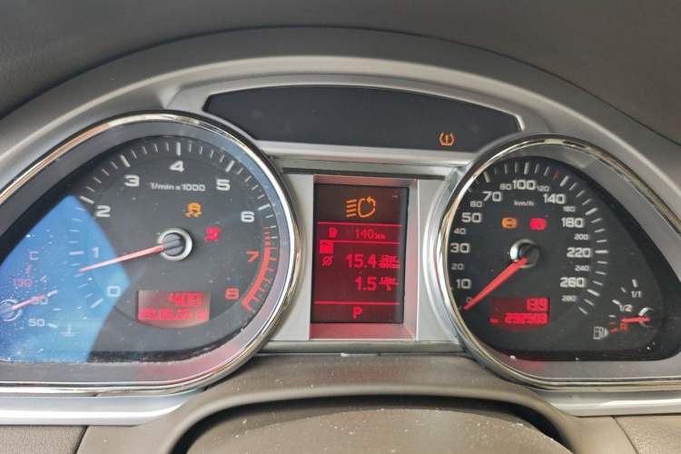 Used Audi Q7 2011 3.0 TFSI Technology (200kW) Instrument Cluster