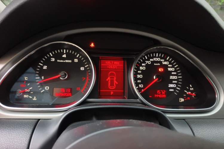 Used Audi Q7 2011 3.0 TFSI Comfort (200kW) Instrument Cluster