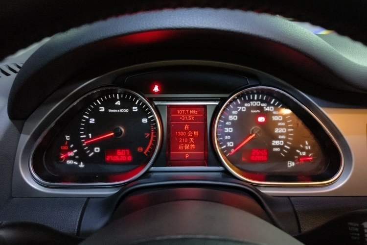 Used Audi Q7 2011 3.0 TFSI Comfort (200kW) Instrument Cluster