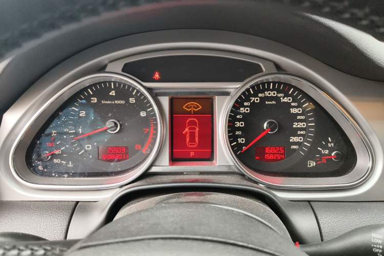 Used Audi Q7 2011 3.0 TFSI Comfort (200kW) Instrument Cluster