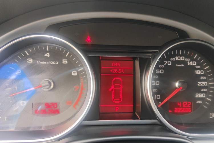 Used Audi Q7 2011 3.0 TFSI Technology (200kW) Instrument Cluster