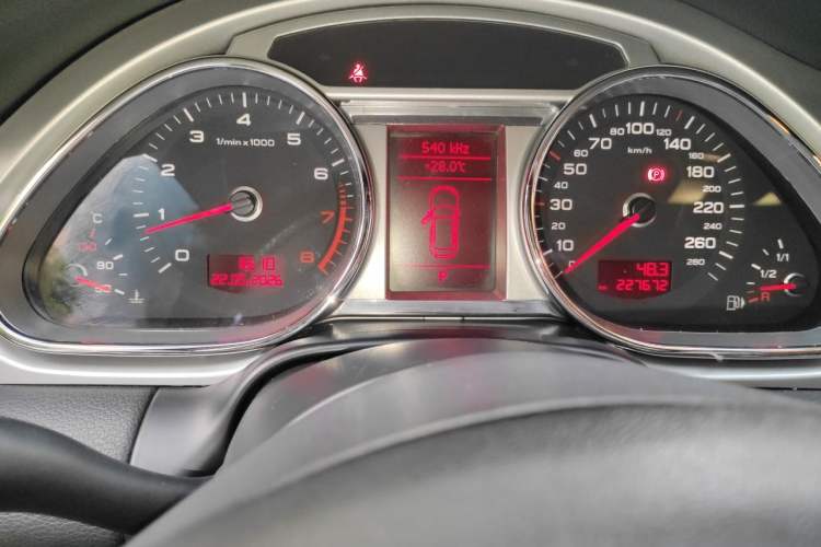 Used Audi Q7 2011 3.0 TFSI Technology Model (245kW) Instrument Cluster