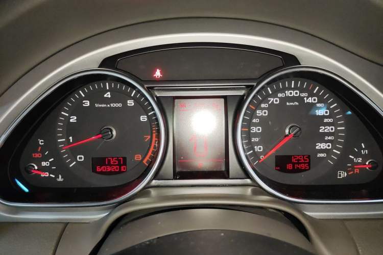 Used Audi Q7 2011 3.0 TFSI Technology (200kW) Instrument Cluster