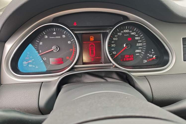 Used Audi Q7 2011 3.0 TFSI Ambition (200kW) Instrument Cluster