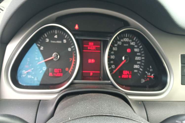 Used Audi Q7 2011 3.0 TFSI Comfort (200kW) Instrument Cluster