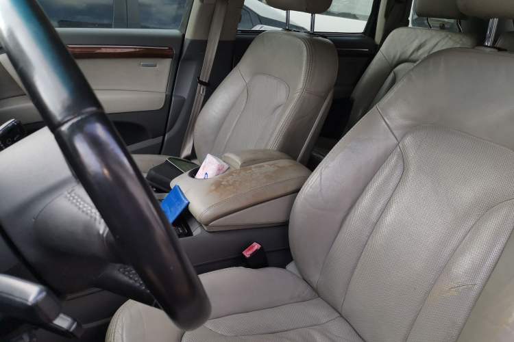 Used Audi Q7 2011 3.0 TFSI Comfort Model (245kW) Left Front Seat