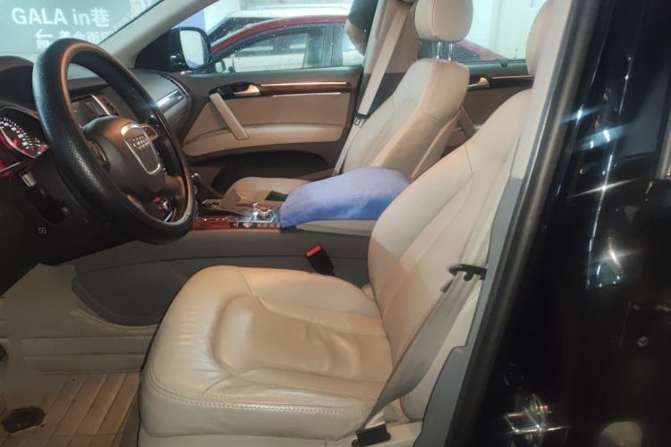 Used Audi Q7 2011 3.0 TFSI Ambition (200kW) Left Front Seat