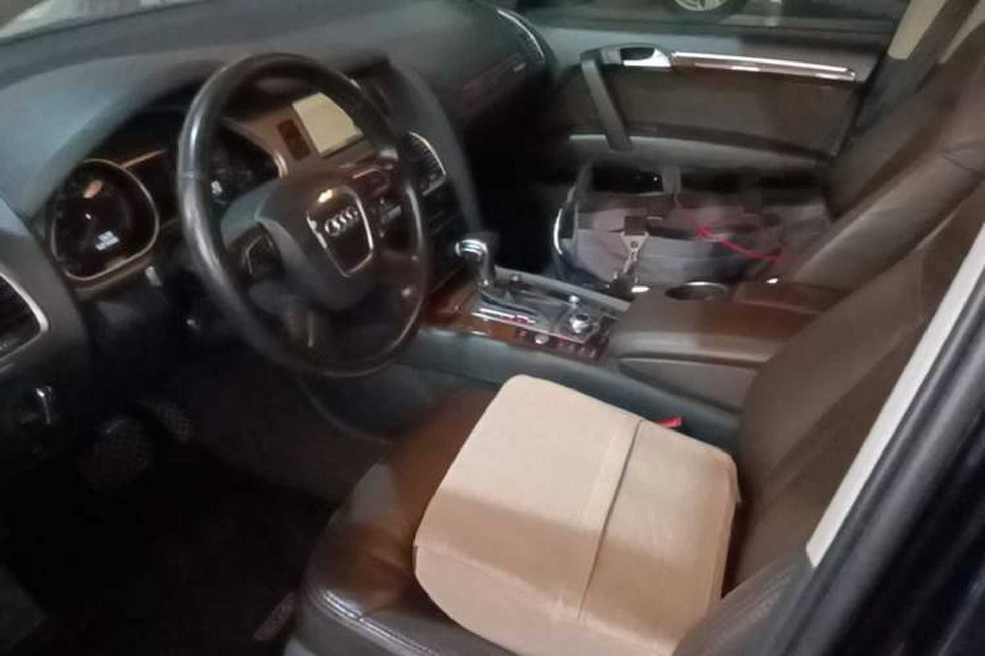 Used Audi Q7 2011 3.0 TFSI Technology (200kW) Left Front Seat