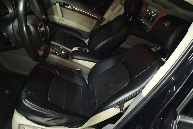 Used Audi Q7 2011 3.0 TFSI Technology (200kW) Left Front Seat