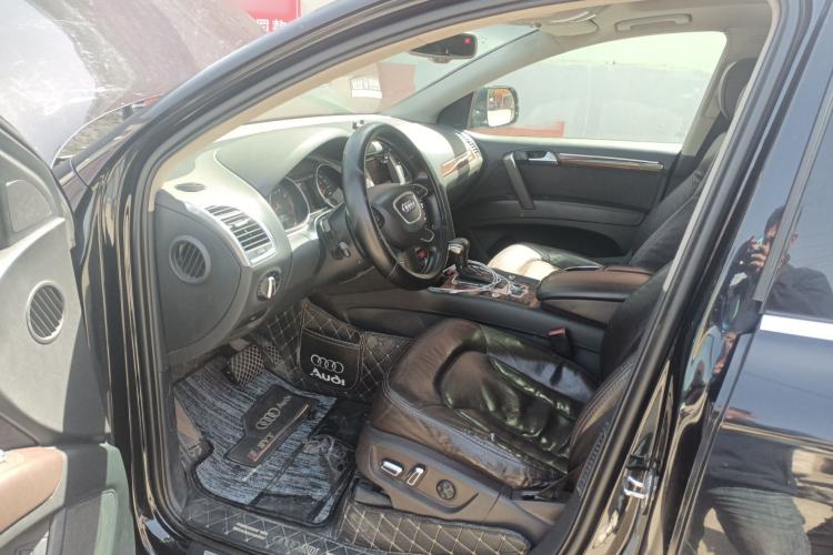 Used Audi Q7 2011 3.0 TFSI Ambition (200kW) Left Front Seat