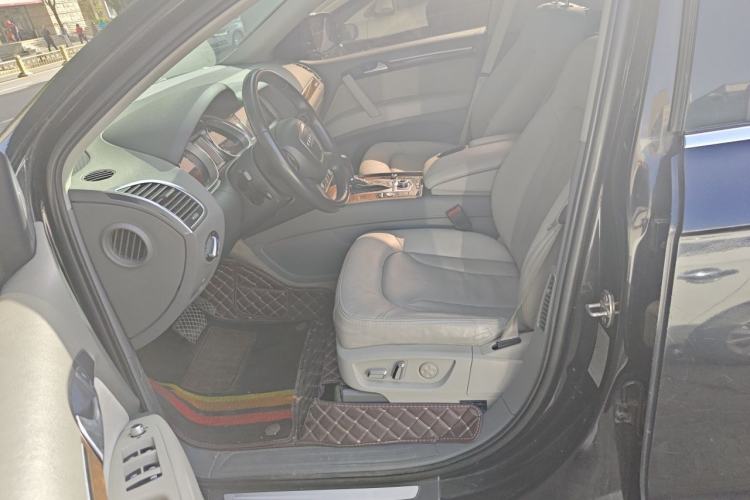 Used Audi Q7 2011 3.0 TFSI Ambition (200kW) Left Front Seat