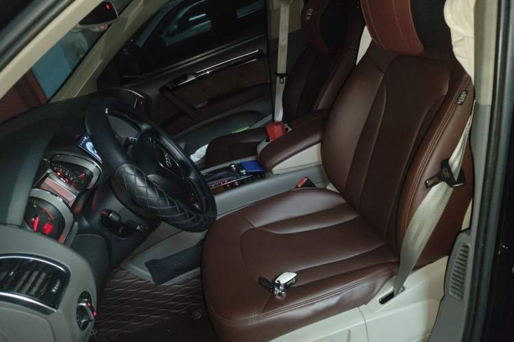 Used Audi Q7 2011 3.0 TFSI Ambition (200kW) Left Front Seat