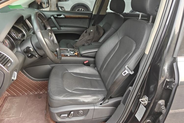 Used Audi Q7 2011 3.0 TFSI Ambition (200kW) Left Front Seat
