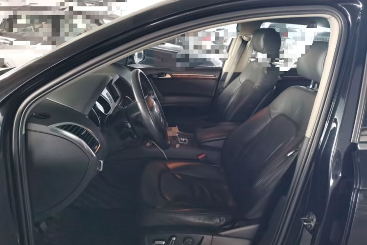 Used Audi Q7 2011 3.0 TFSI Comfort Model (245kW) Left Front Seat