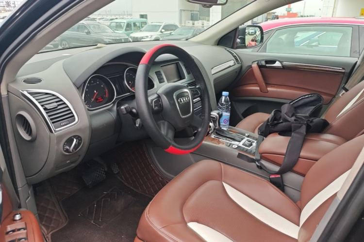 Used Audi Q7 2011 3.0 TFSI Ambition (200kW) Left Front Seat