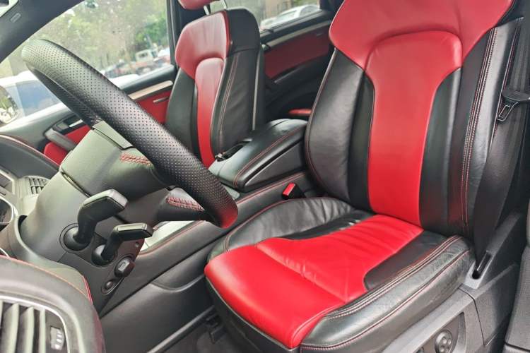 Used Audi Q7 2011 3.0 TFSI Comfort (200kW) Left Front Seat
