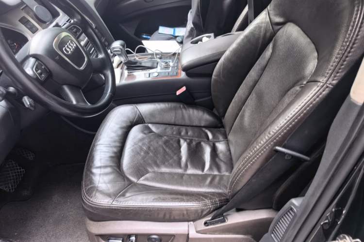 Used Audi Q7 2011 3.0 TFSI Ambition (200kW) Left Front Seat