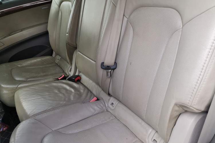Used Audi Q7 2011 3.0 TFSI Comfort Model (245kW) Left Rear Seat