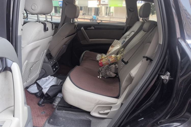 Used Audi Q7 2011 3.0 TFSI Technology (200kW) Left Rear Seat