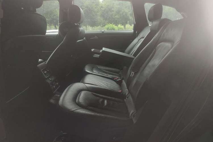 Used Audi Q7 2011 3.0 TFSI Comfort (200kW) Left Rear Seat