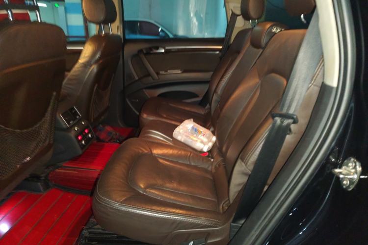 Used Audi Q7  Left Rear Seat