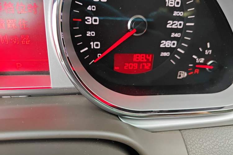 Used Audi Q7 2011 3.0 TFSI Ambition (200kW) Odometer Close Up