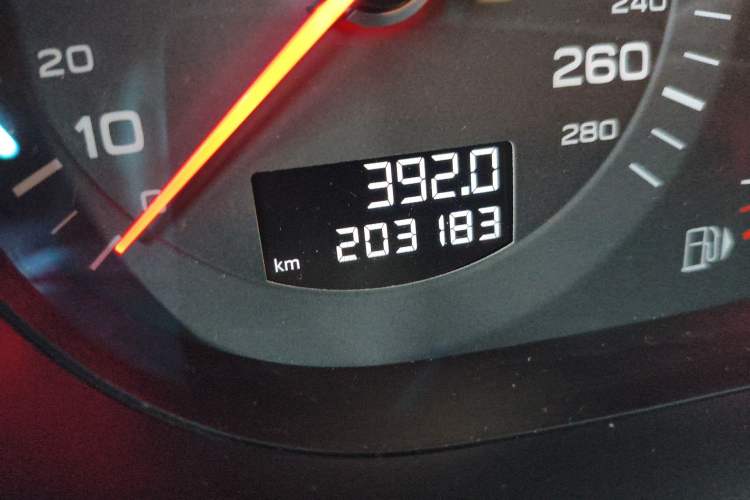 Used Audi Q7  Odometer Close Up