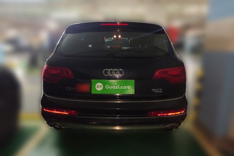 Used Audi Q7  Rear