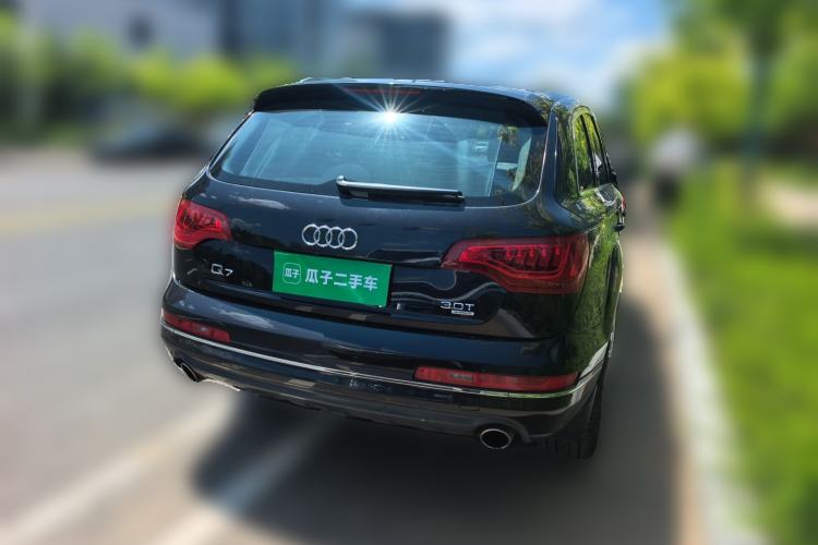 Used Audi Q7 2011 3.0 TFSI Technology (200kW) Rear Right 45 Deg