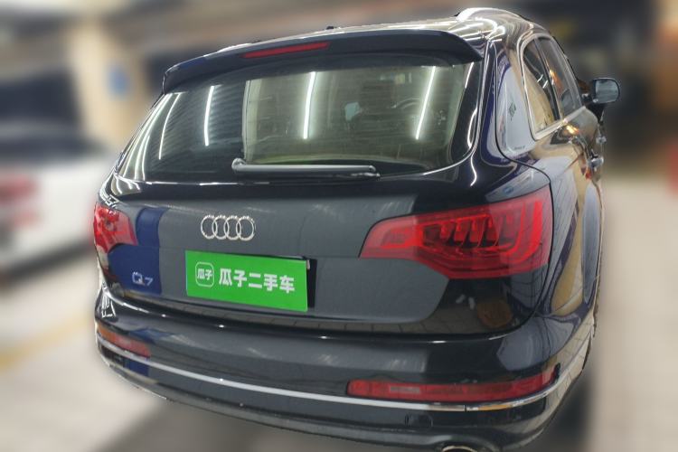 Used Audi Q7  Rear