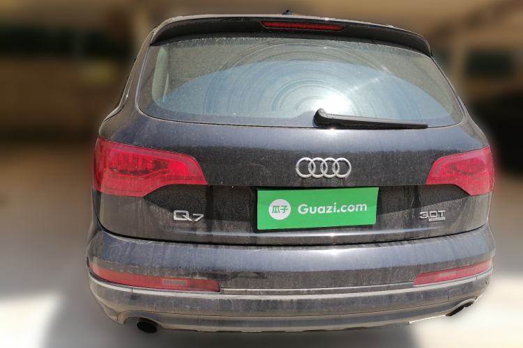 Used Audi Q7  Rear