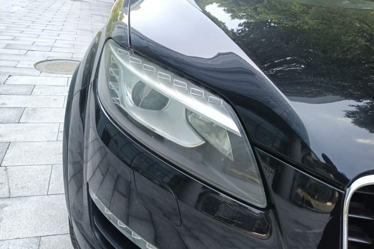 Used Audi Q7 2011 3.0 TFSI Comfort (200kW) Right Front Headlight
