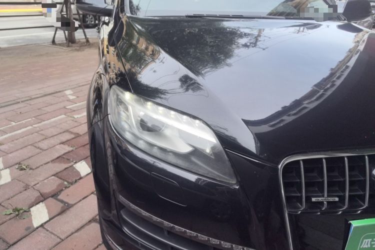 Used Audi Q7 2011 3.0 TFSI Technology (200kW) Right Front Headlight