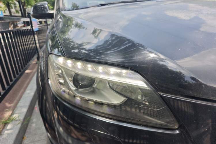 Used Audi Q7 2011 3.0 TFSI Technology (200kW) Right Front Headlight