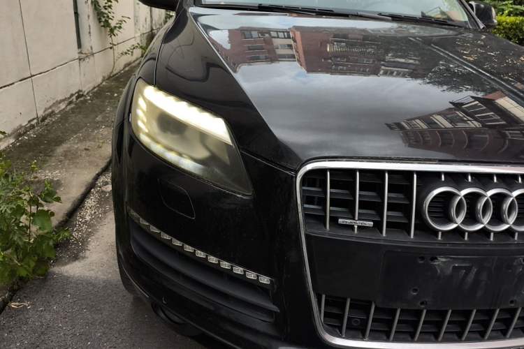 Used Audi Q7 2011 3.0 TFSI Technology (200kW) Right Front Headlight