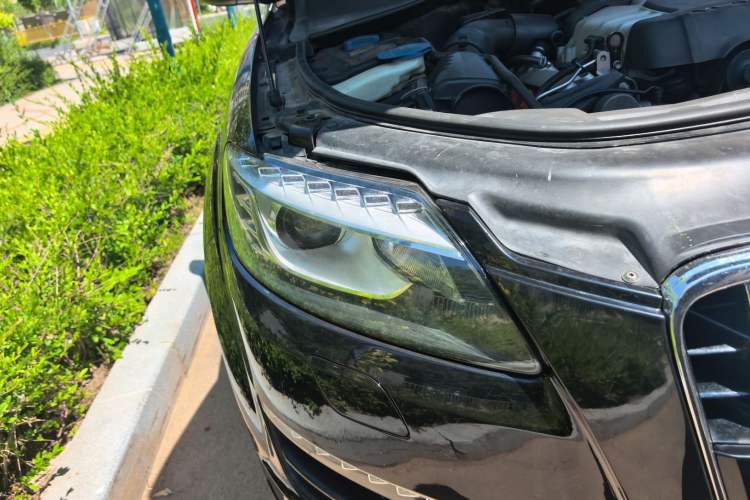 Used Audi Q7 2011 3.0 TFSI Technology (200kW) Right Front Headlight