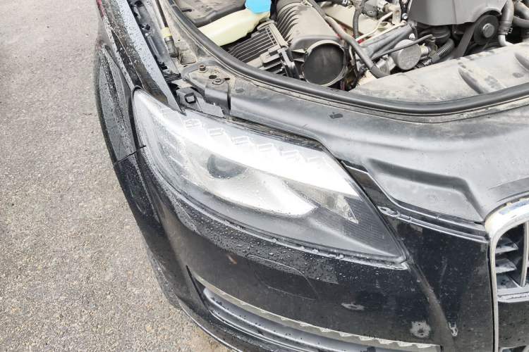 Used Audi Q7 2011 3.0 TFSI Comfort (200kW) Right Front Headlight