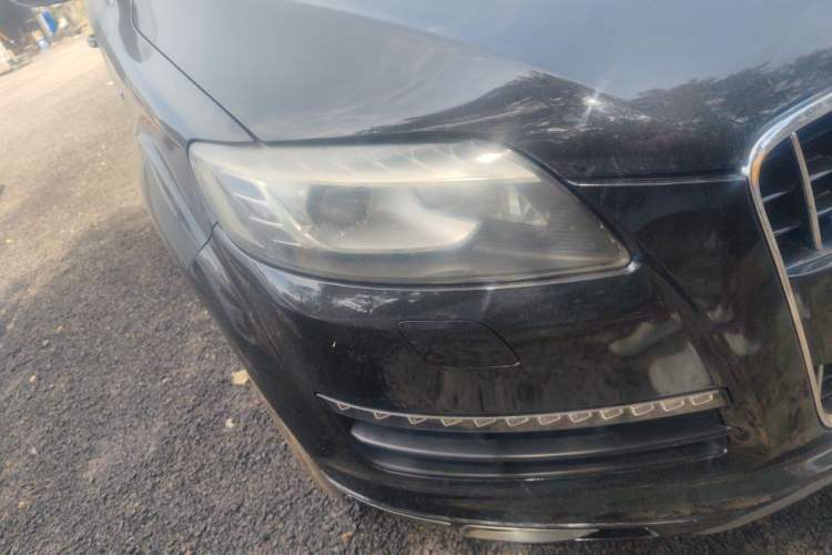 Used Audi Q7 2011 3.0 TFSI Ambition (200kW) Right Front Headlight