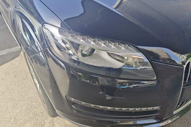 Used Audi Q7 2011 3.0 TFSI Ambition (200kW) Right Front Headlight