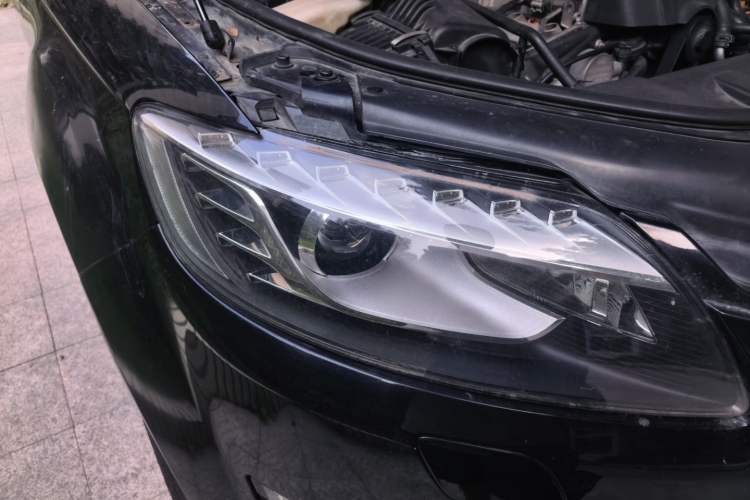 Used Audi Q7 2011 3.0 TFSI Ambition (200kW) Right Front Headlight