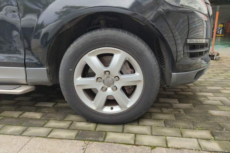 Used Audi Q7 2011 3.0 TFSI Ambition (200kW) Right Front Wheel Hub