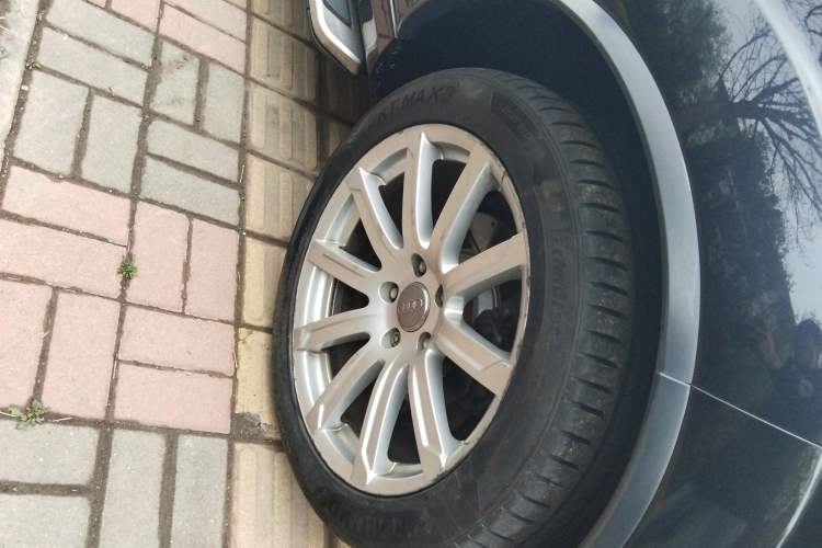 Used Audi Q7 2011 3.0 TFSI Comfort (200kW) Right Front Wheel Hub