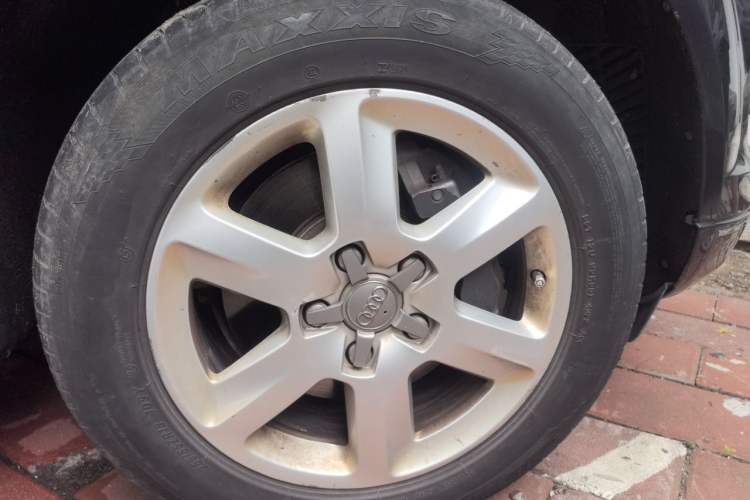 Used Audi Q7 2011 3.0 TFSI Technology (200kW) Right Front Wheel Hub