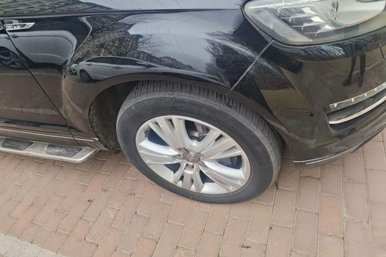 Used Audi Q7 2011 3.0 TFSI Ambition (200kW) Right Front Wheel Hub