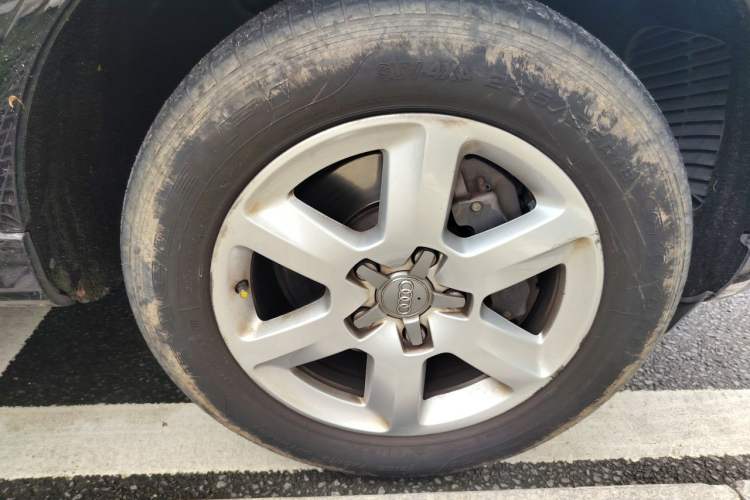 Used Audi Q7 2011 3.0 TFSI Technology Model (245kW) Right Front Wheel Hub