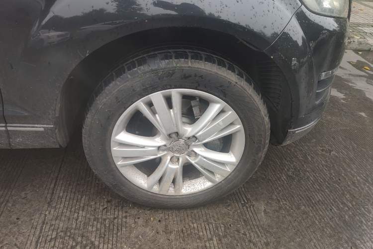 Used Audi Q7 2011 3.0 TFSI Comfort (200kW) Right Front Wheel Hub