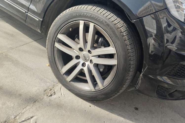 Used Audi Q7 2011 3.0 TFSI Technology Model (245kW) Right Front Wheel Hub