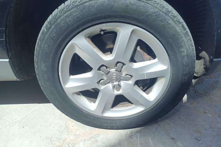 Used Audi Q7 2011 3.0 TFSI Ambition (200kW) Right Front Wheel Hub
